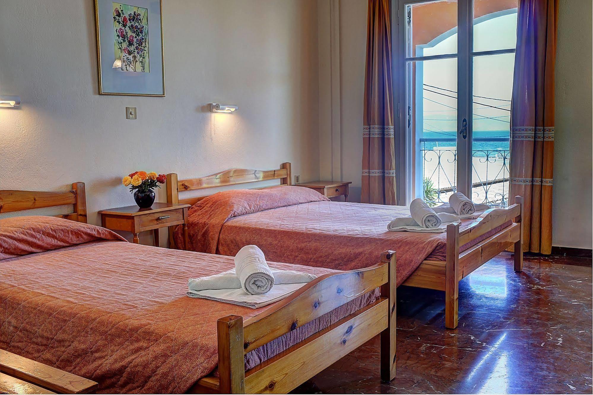 Benitses Arches Hotel 2*
